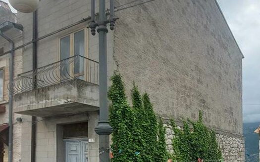 Terratetto in Vendita a COLLEDIMACINE