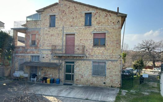 Casa semi indipendente in Vendita a LANCIANO