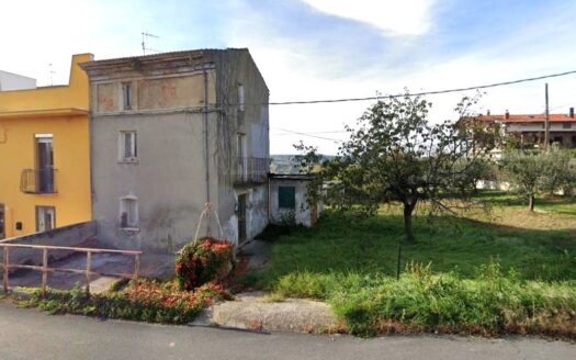 Casa singola in Vendita a CASTEL FRENTANO