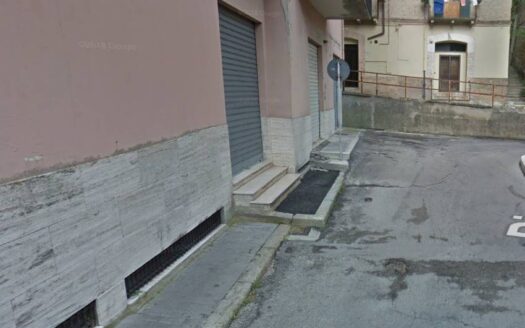 Locale commerciale in Vendita a LANCIANO