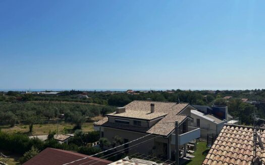 Villa in Vendita a TREGLIO