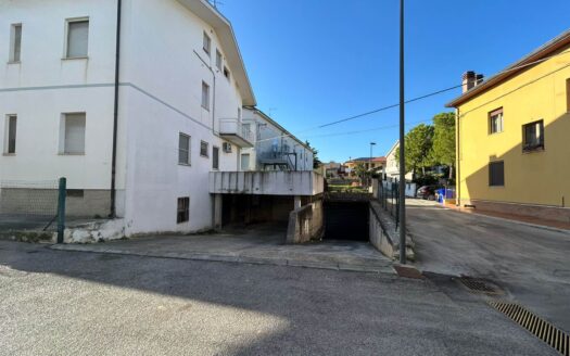 Garage / Posto auto in Vendita a FRISA