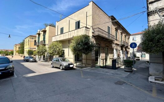 Locale commerciale in Vendita a LANCIANO