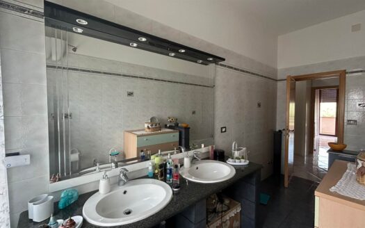 Villa in Vendita a LANCIANO