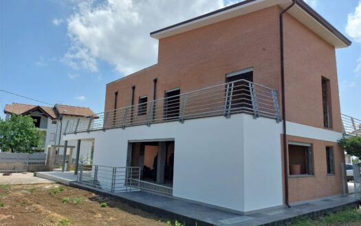 Villa bifamiliare in Vendita a MOZZAGROGNA
