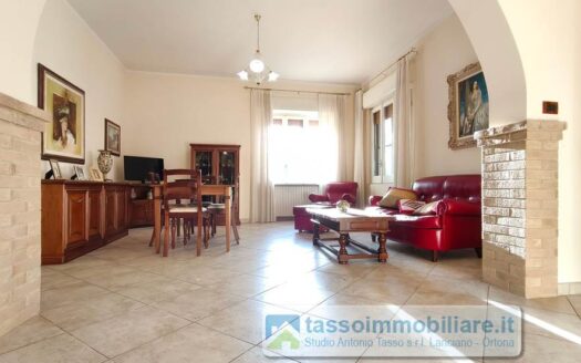 Villa in Vendita a CRECCHIO