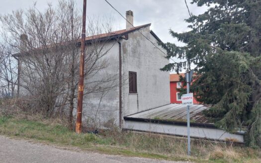 Casa singola in Vendita a CASTEL FRENTANO