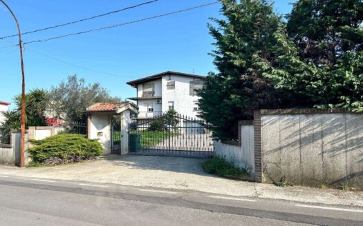 Villa in Vendita a LANCIANO